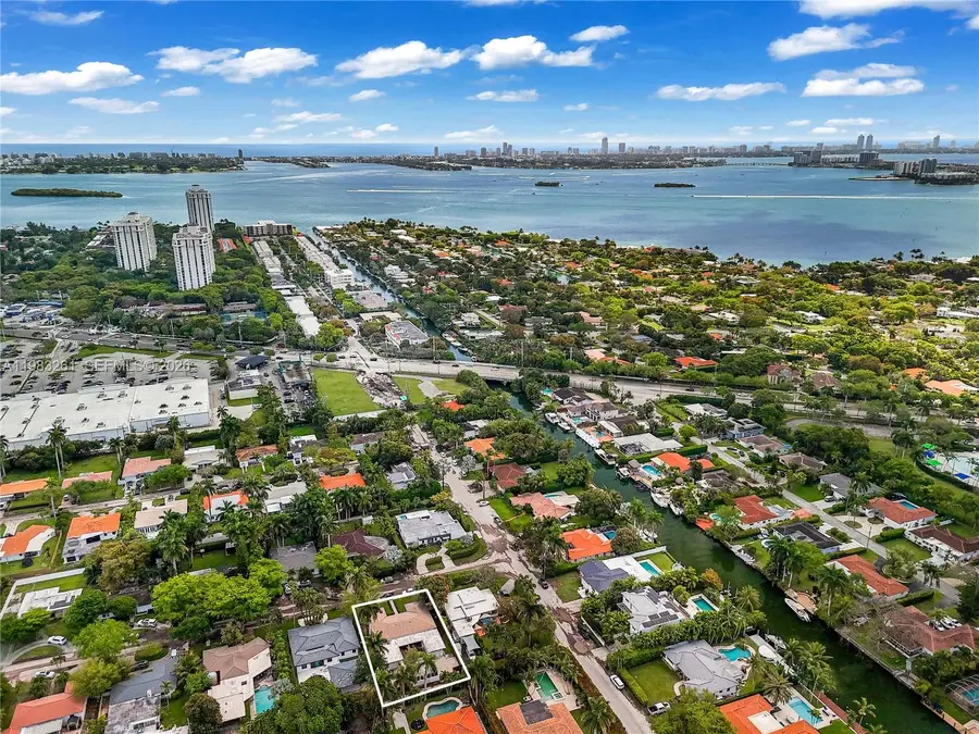 10610 NE 11th Ave, Miami Shores, FL 33138 - #2