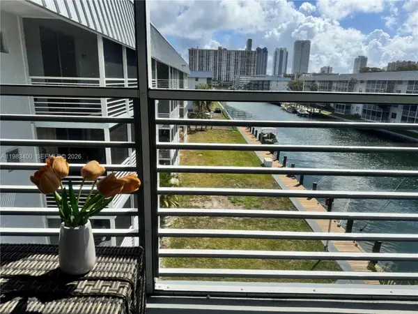 3600 NE 170 St. #Apt.D.406, North Miami Beach, FL 33160