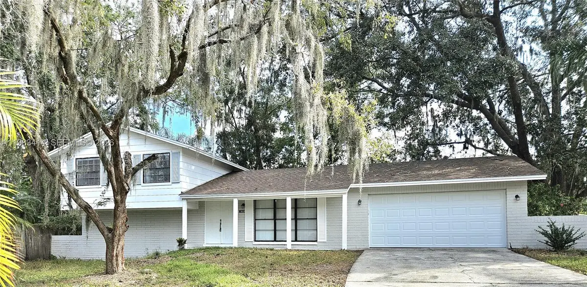 3610 Greenstone Pl, Bloomingdale, FL 33596 - #1