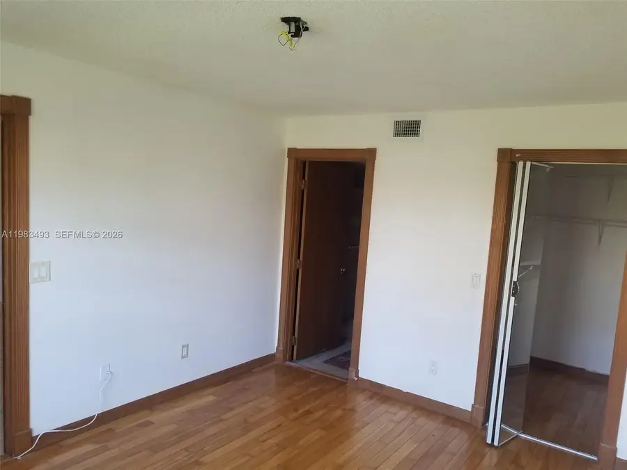 426 NE 210th Cir Ter #101-2, Miami, FL 33179 - #3