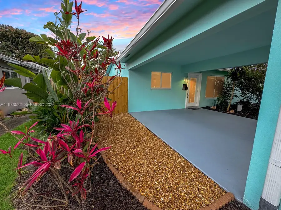 1772 NW 39th St, Oakland Park, FL 33309 - #3