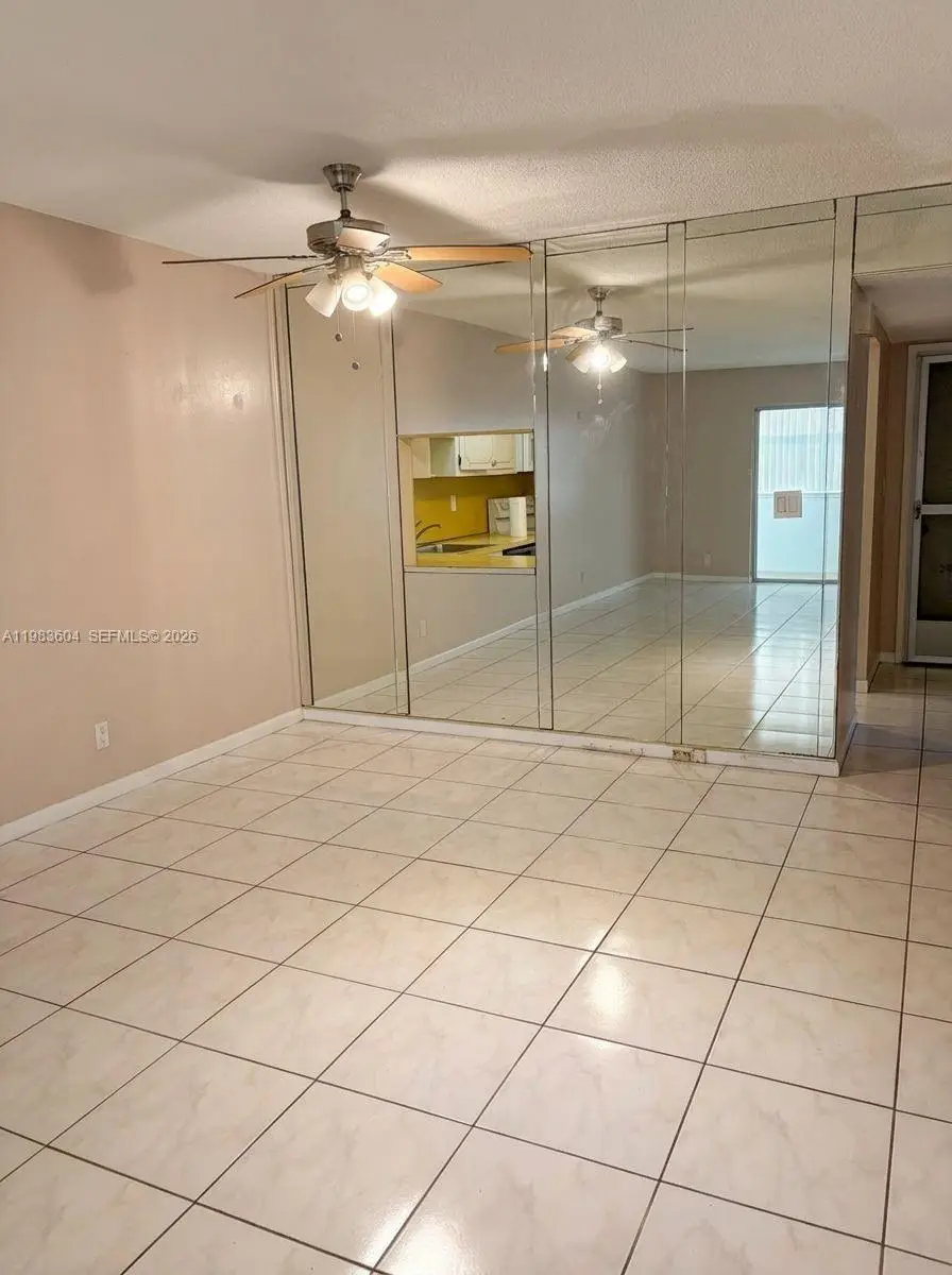 410 SE 2nd St #102, Hallandale Beach, FL 33009 - #2