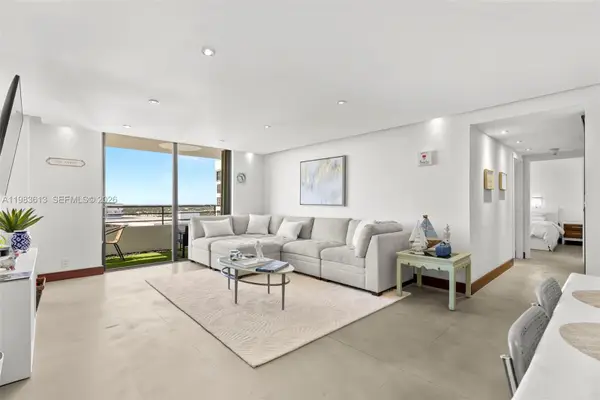 2500 Parkview Dr #2319, Hallandale Beach, FL 33009