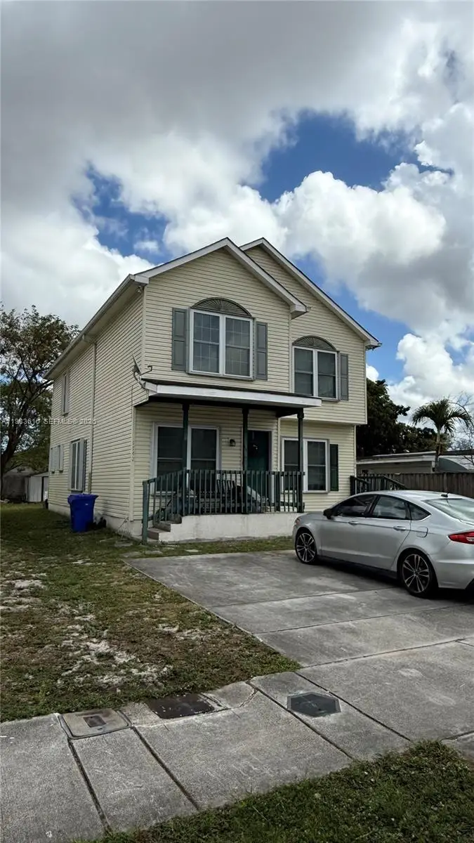 1738 SW 44th Ter, Fort Lauderdale, FL 33317 - #3