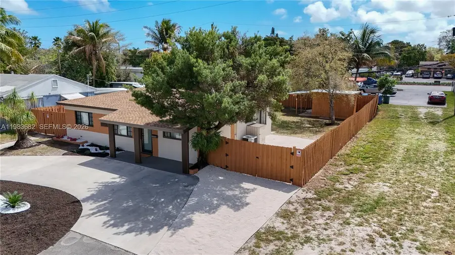 654 NW 45th St, Oakland Park, FL 33309 - #3
