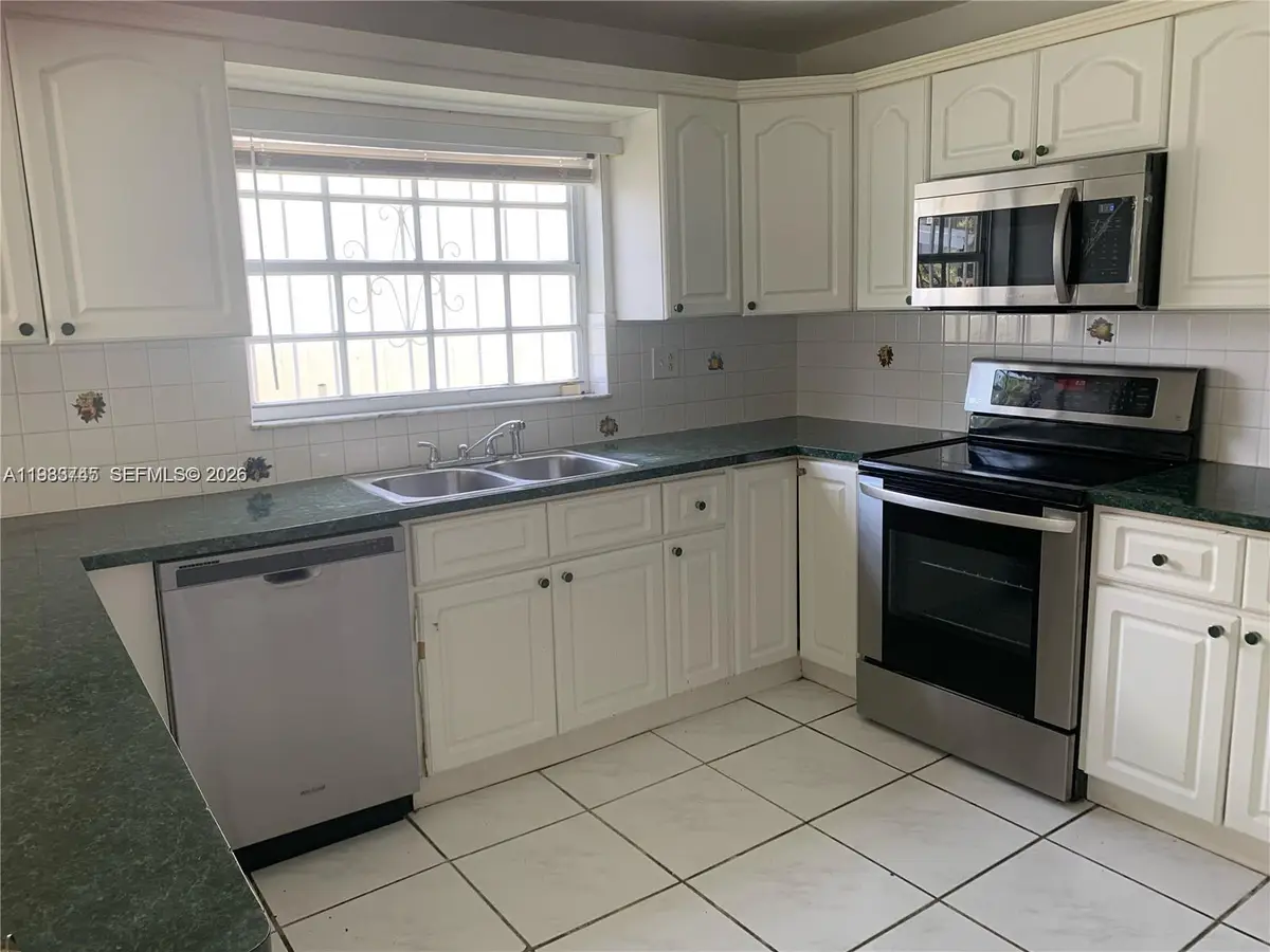 9000 SW 202nd Ter, Cutler Bay, FL 33189 - #1