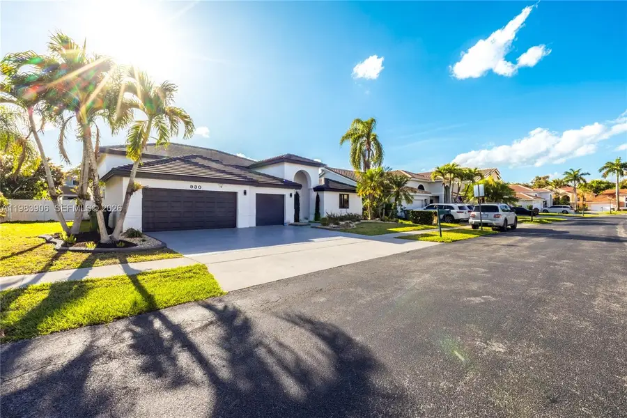 930 NW 197th Ave, Pembroke Pines, FL 33029 - #3