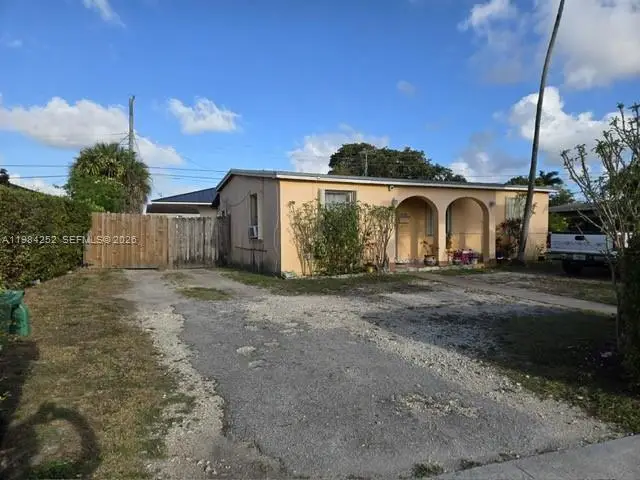 4135 SW 116th Ave, Miami, FL 33165 - #2