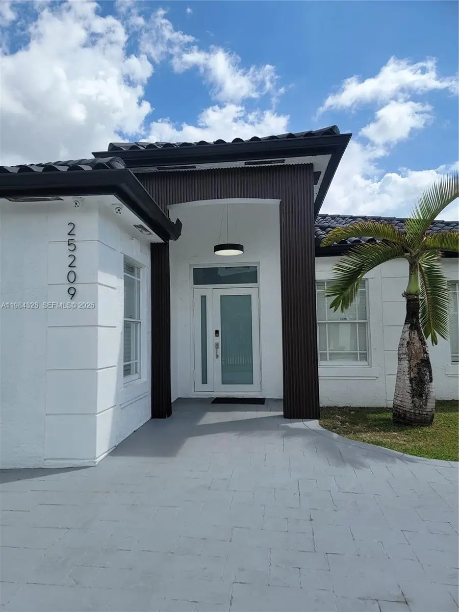 25209 SW 134th Ave, Homestead, FL 33032 - #2