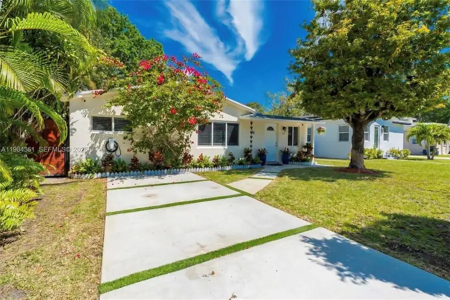 222 SW 7th St, Dania Beach, FL 33004 - #2