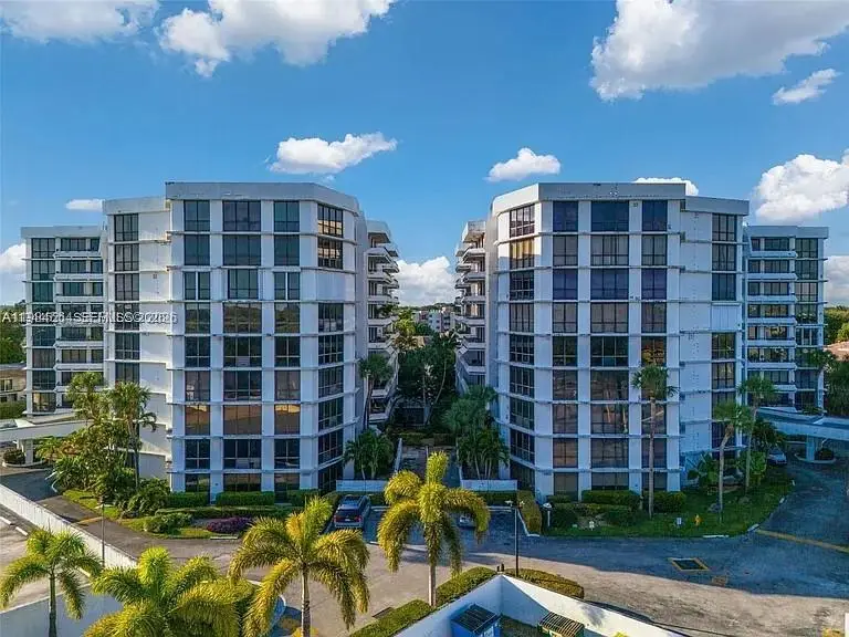 13951 Kendale Lakes Cir #910A, Miami, FL 33183 - #1