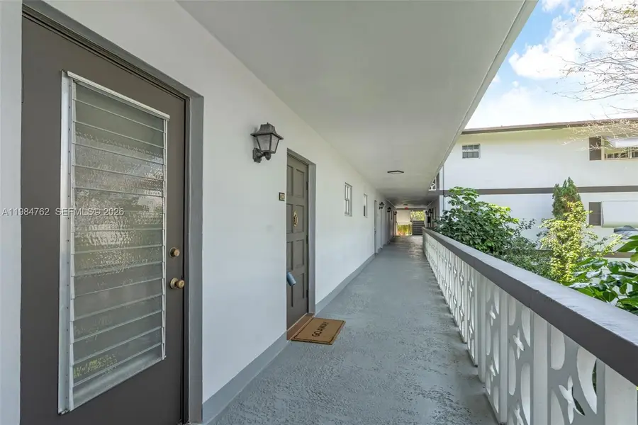 1101 Hillcrest Ct #206, Hollywood, FL 33021 - #2