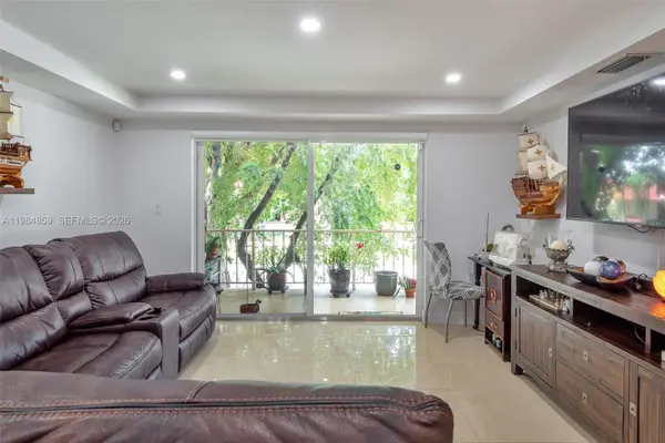 13700 SW 62nd St #222, Miami, FL 33183