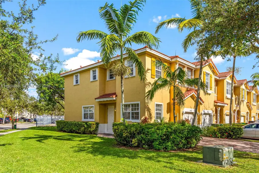 2109 NE 3rd Ct, Homestead, FL 33033 - #2