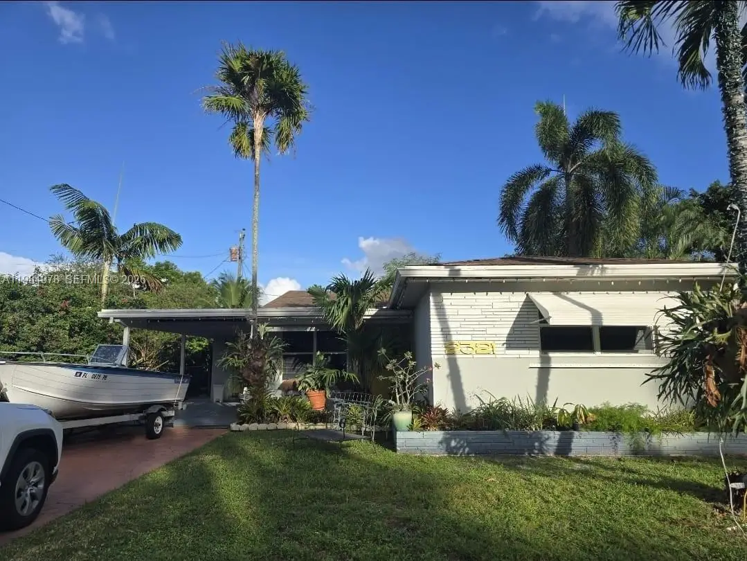 2321 N 57th Ave, Hollywood, FL 33021 - #1