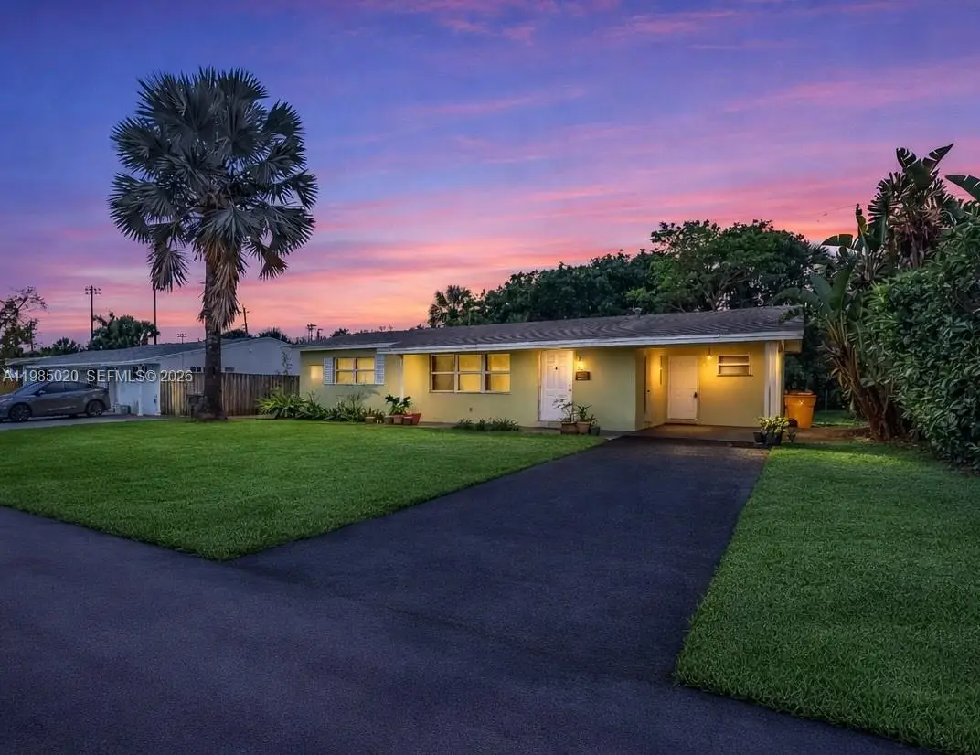 340 SE 4th St, Deerfield Beach, FL 33441 - #1