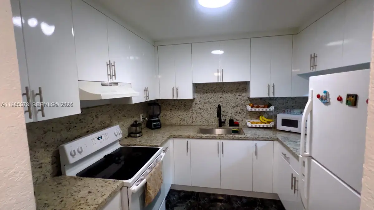 1900 W 68th St #D207, Hialeah, FL 33014 - #1