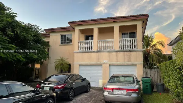 15579 SW 10th Ln, Miami, FL 33194