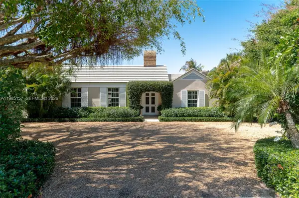 74 Gomez Rd, Jupiter Island, FL 33455