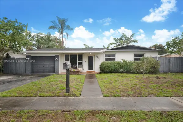 7101 Taylor St, Hollywood, FL 33024