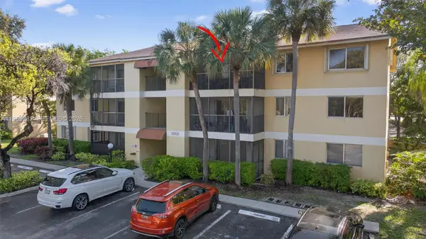 3001 N Oakland Forest Dr #302, Oakland Park, FL 33309