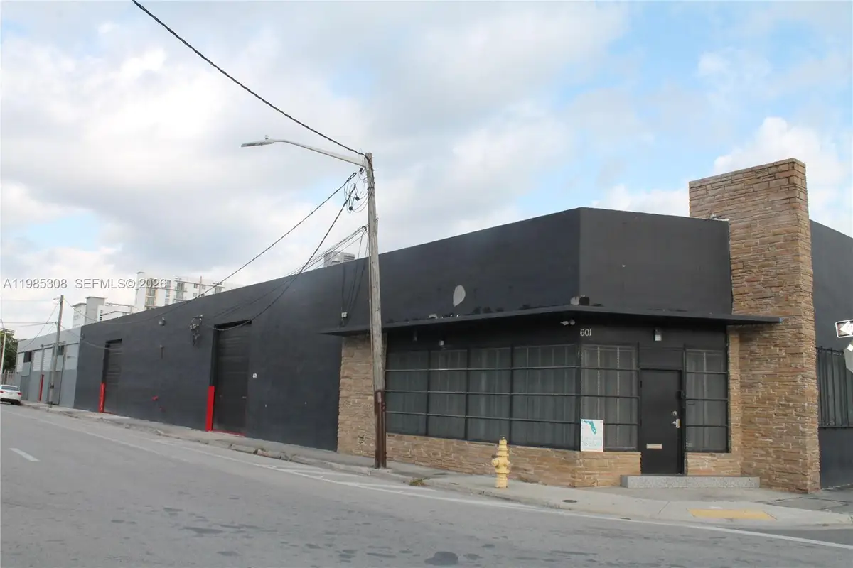 601 NW 11th St, Miami, FL 33136 - #1