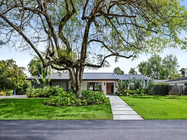 7945 SW 141st Ter, Palmetto Bay, FL 33158