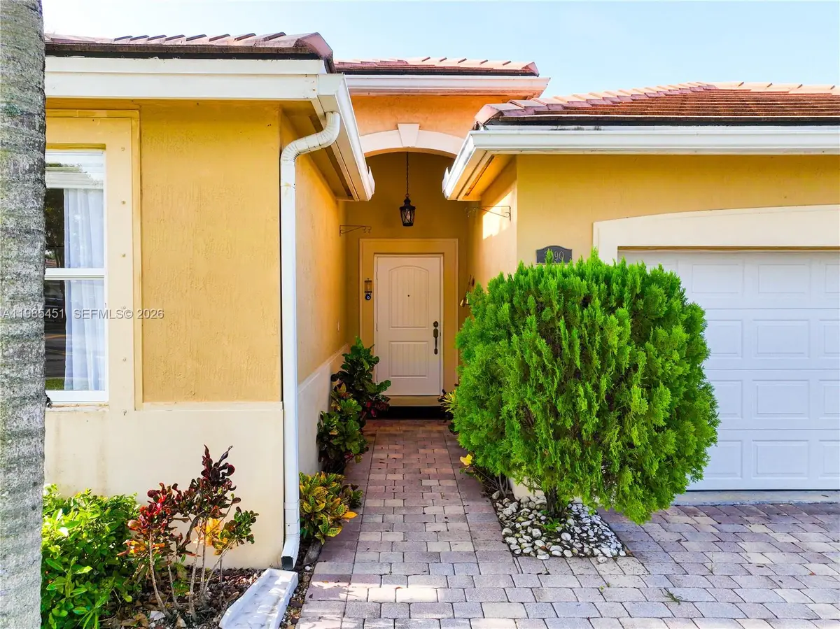 3090 SE 7th Ct, Homestead, FL 33033 - #1