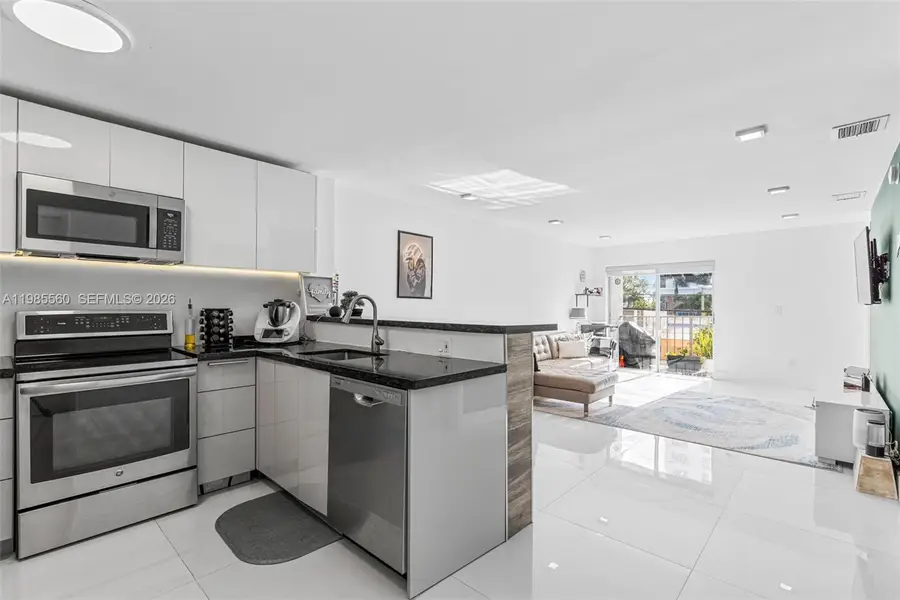 6545 Indian Creek Dr #306, Miami Beach, FL 33141 - #2