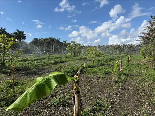 16455 SW 207, Homestead, FL 33187