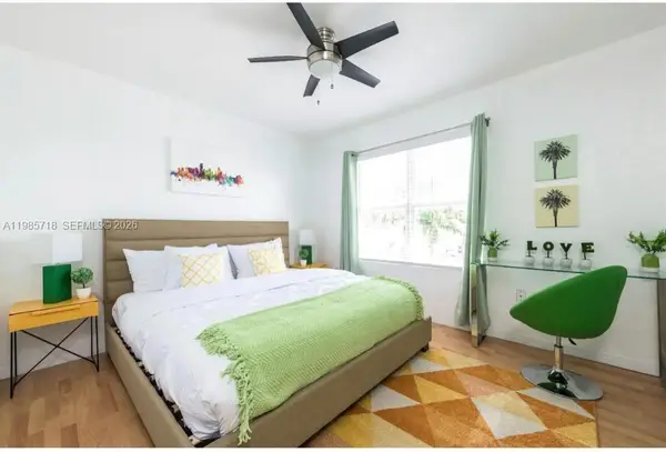 7326 Collins Ave #208, Miami Beach, FL 33141