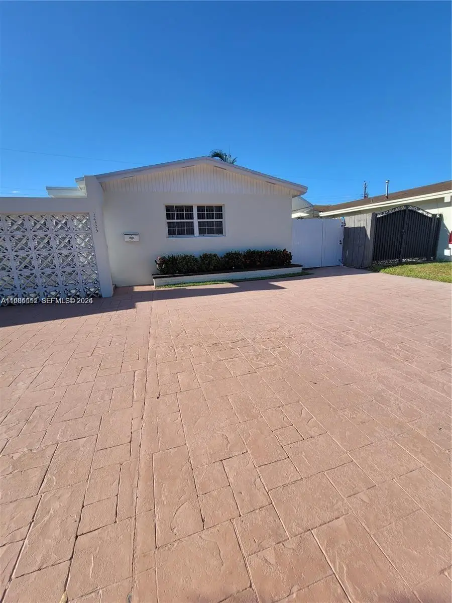 12305 SW 42nd St, Miami, FL 33175 - #2