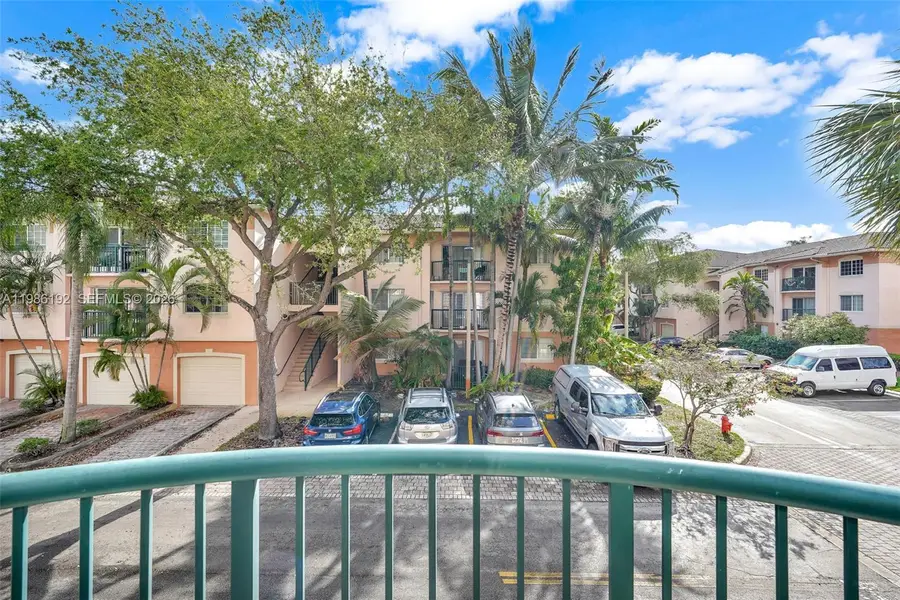 2107 SE 10th Ave #817, Fort Lauderdale, FL 33316 - #2