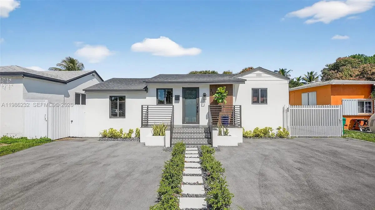 3135 SW 7th St, Miami, FL 33135 - #1