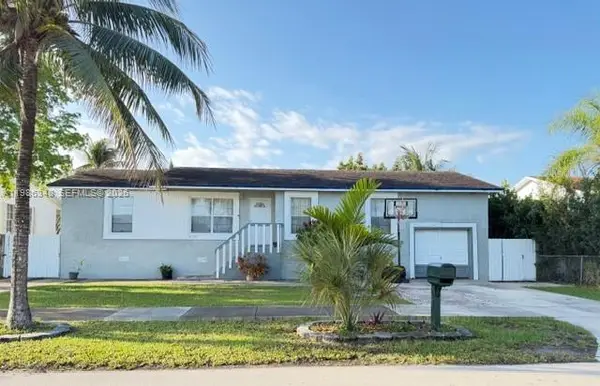 9770 SW 210th St, Cutler Bay, FL 33189