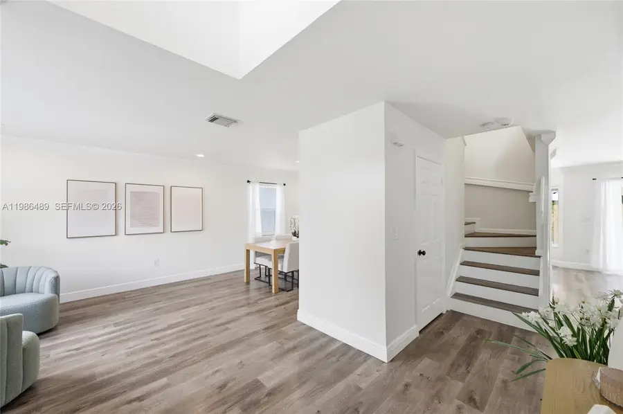 192 W Forest Oak Cir, Davie, FL 33325 - #3