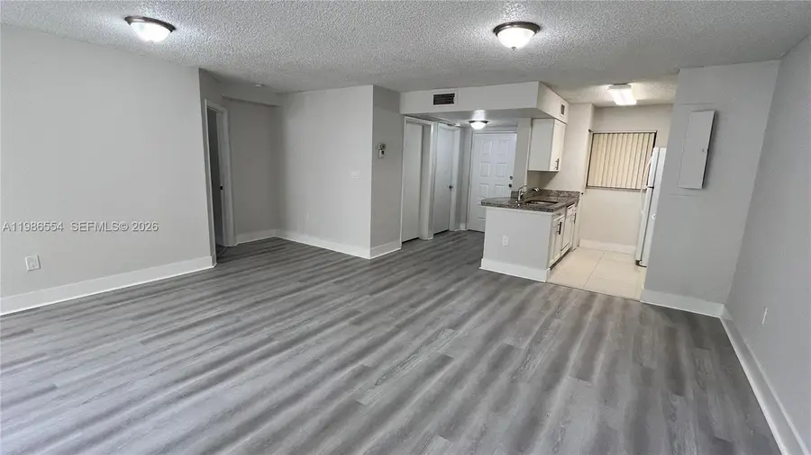 2831 N Oakland Forest Dr #112, Oakland Park, FL 33309 - #3