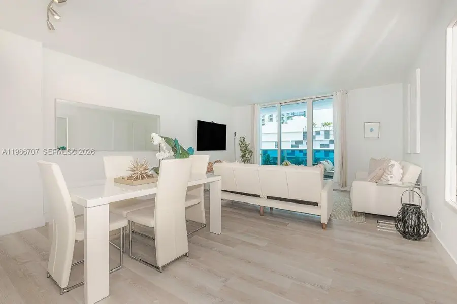2301 Collins Ave #401, Miami Beach, FL 33139 - #3