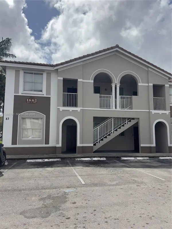 1662 SE 27th Dr #209, Homestead, FL 33035