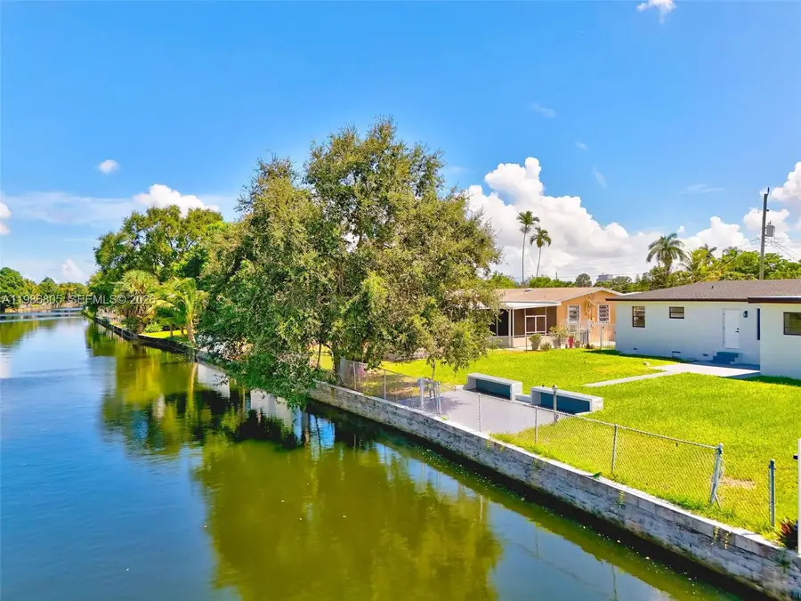 1061 NW 87th St, Miami, FL 33150 - #2