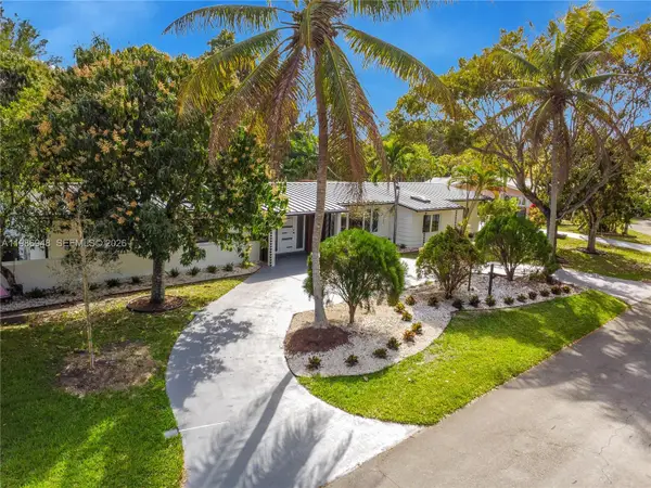 8220 SW 133rd St, Pinecrest, FL 33156