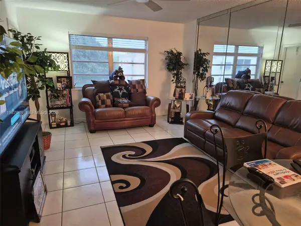 200 Ashbury Rd #307, Hollywood, FL 33024