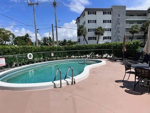 5050 Bayview Dr #17, Fort Lauderdale, FL 33308 - #1