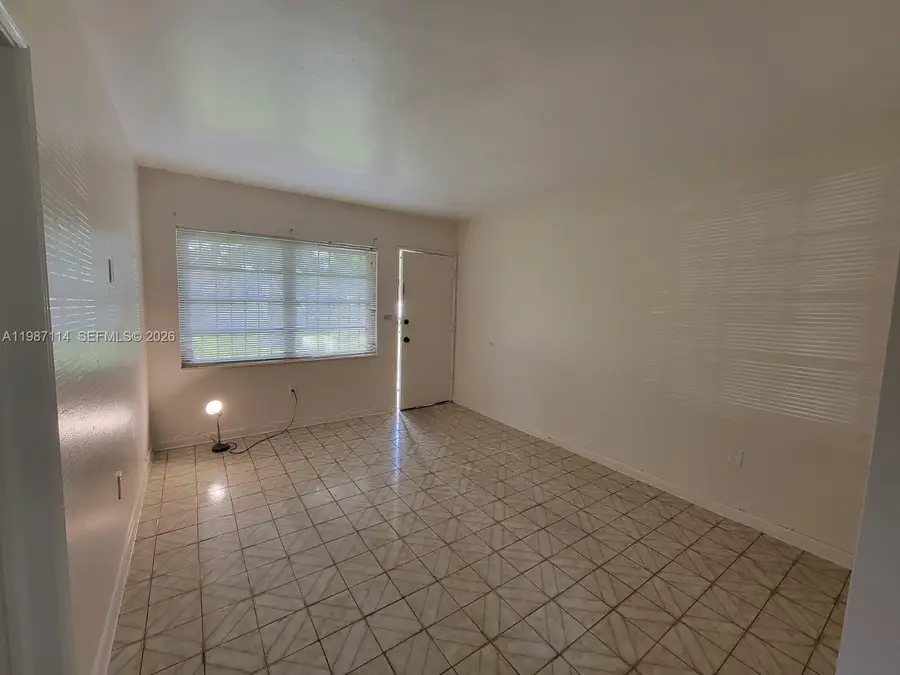 291 E 4th Ave #2, Hialeah, FL 33010 - #3