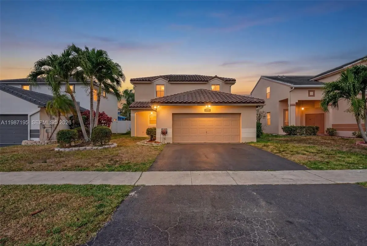 2166 NW 191st Ave, Pembroke Pines, FL 33029 - #1