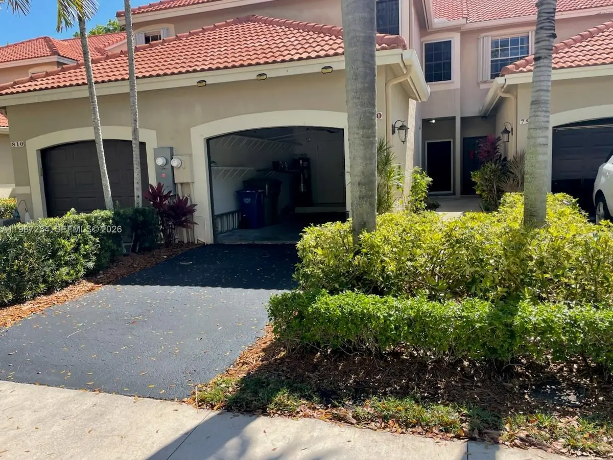 800 Sorrento Dr, Weston, FL 33326 - #1