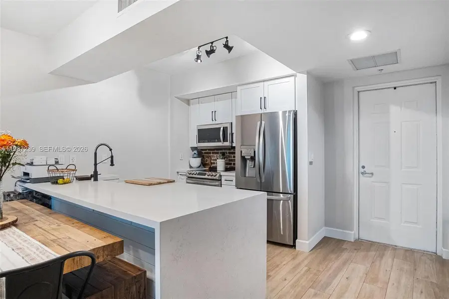 7290 SW 90th St #202, Miami, FL 33156 - #2