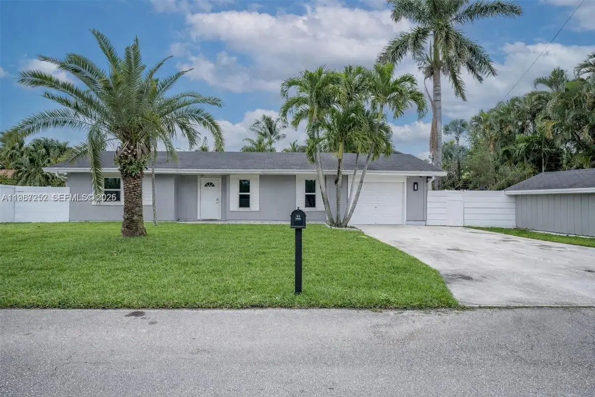 4541 SW 28th Ter, Dania Beach, FL 33312 - #1