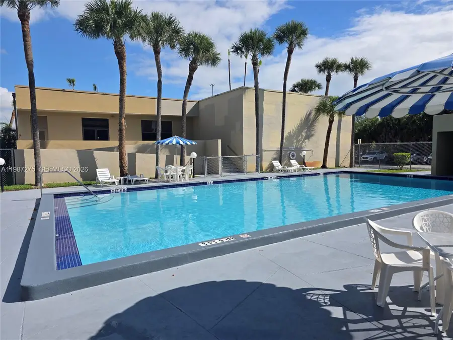 8615 NW 8th St #319, Miami, FL 33126 - #3