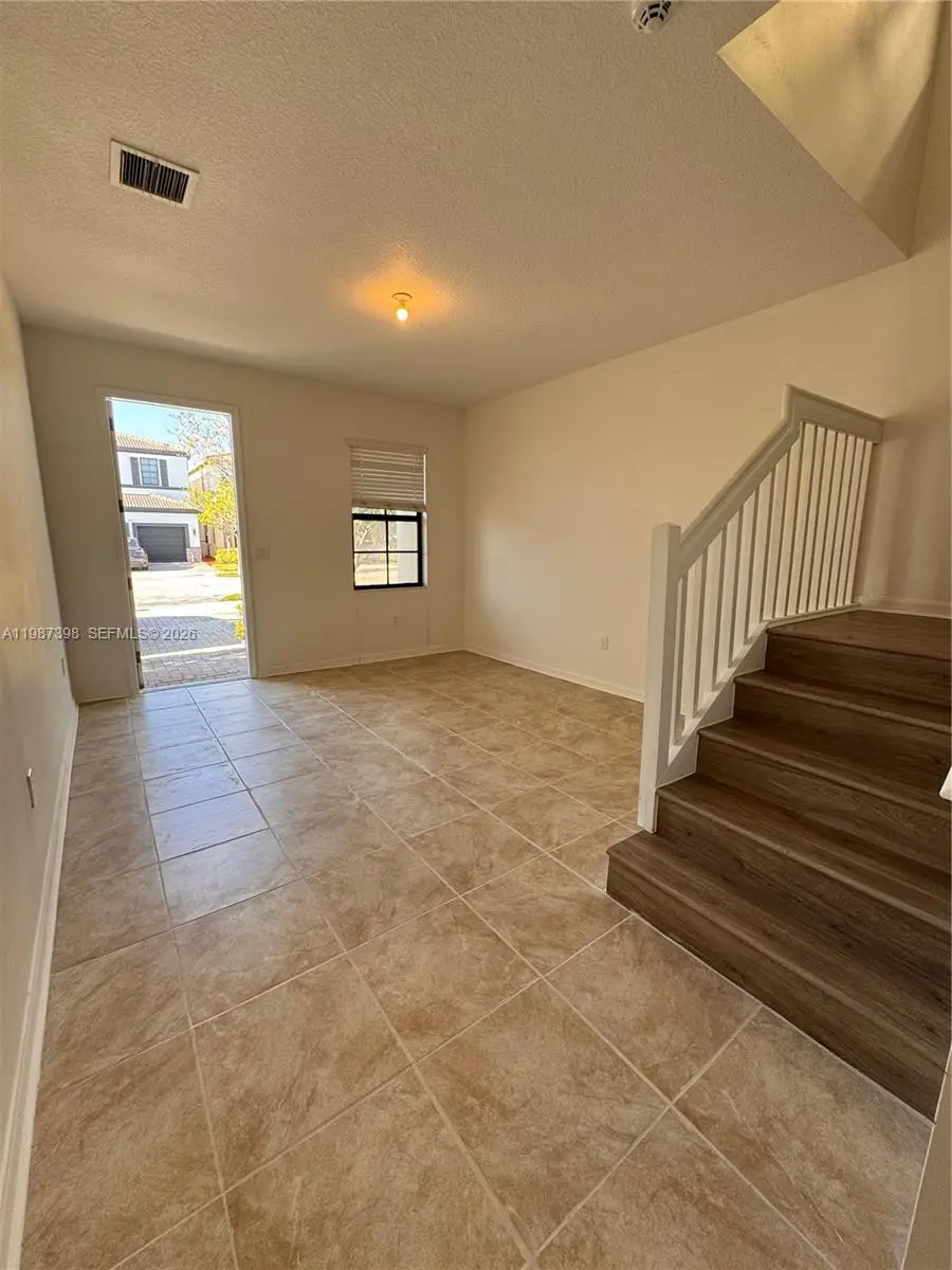 772 NE 191st Ter, Miami, FL 33179 - #2